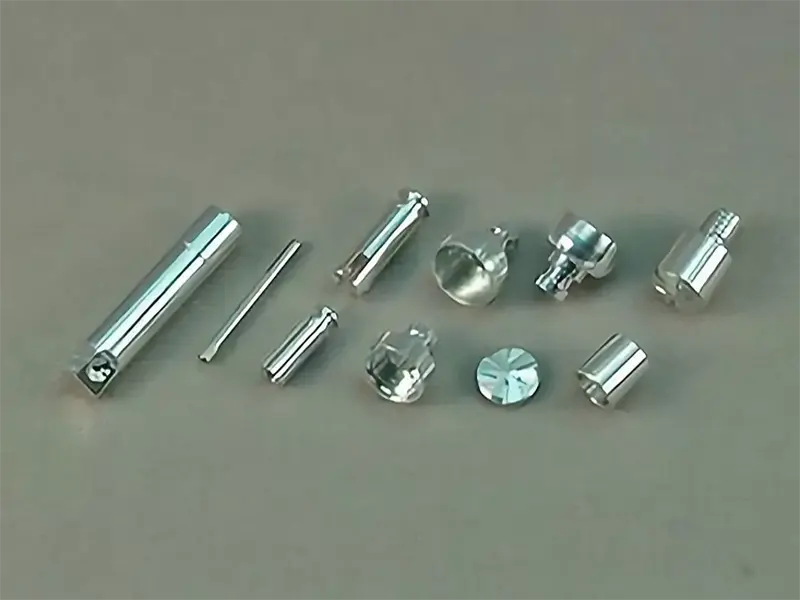 イヤホン用精密部品